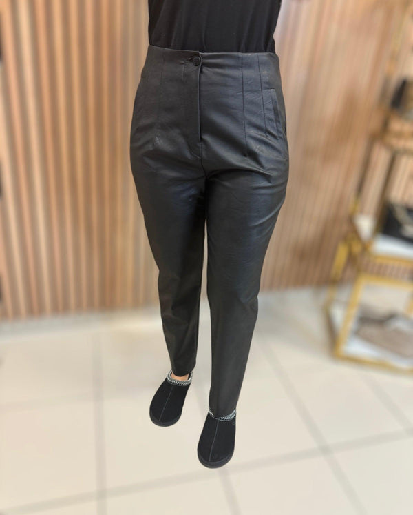 PANTALON SIMILI CUIR - 29 mars